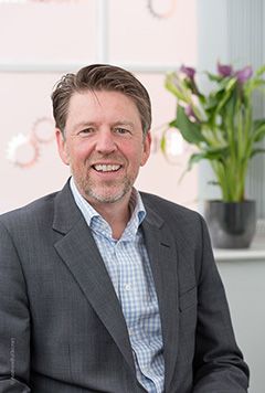 civil commercial expert lawyer mediator